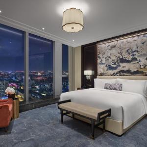 Two-Bedroom Prestige Suite with Twin Tower View
