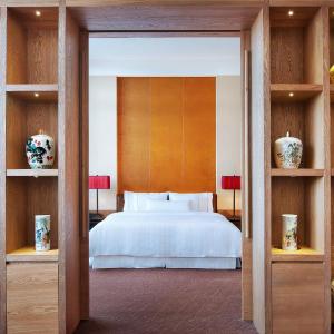 Executive Ste, 1 Bedroom Executive Suite - Club Lounge Access1 King