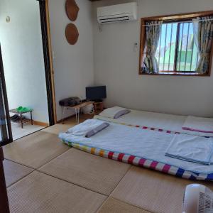 Japanese-Style Triple Room with Shared Bathroom
