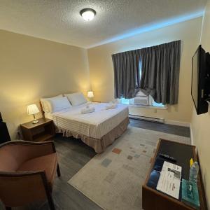 Small Double Room