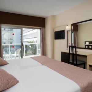Double or Twin Room with Pool View