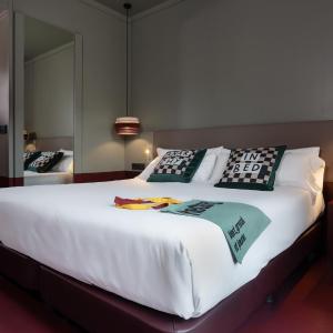 Superior Double or Twin Room with Terrace