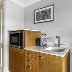 Studio Suite with Kitchenette