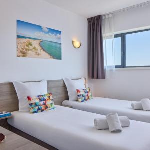 Twin Studio Apartment