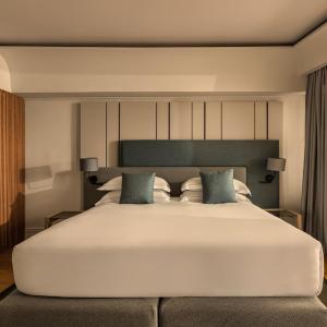 Deluxe Double or Twin Room with Sea View