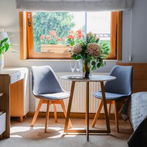 Twin Room with Bathroom