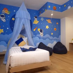 Thematic Family Room with Free Welcome Beer