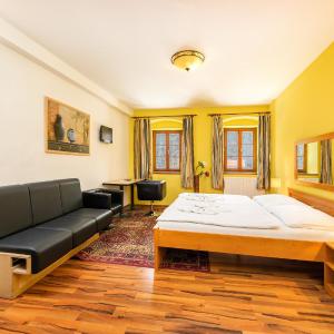 Deluxe Double Room with Castle View