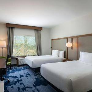 Queen Room with Two Queen Beds and Bathtub - Mobility Access
