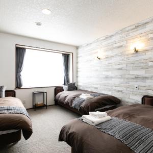 Economy Triple Room