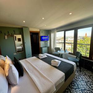 Queen Room with Sea View