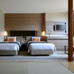Standard Room with Tatami Area and Mountain View - Non-Smoking
