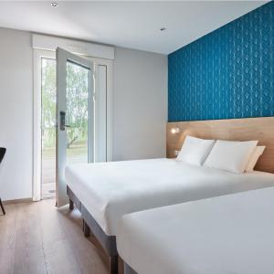 Superior Triple Room with One Double Bed and One Single Bed