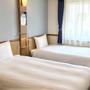 Twin Room - Non-Smoking