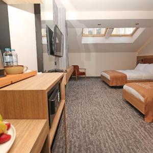 Economy Triple Room
