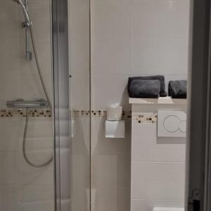 Comfort Triple Room with Shower