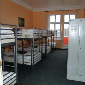 Single Bed in 8 or 10-Bed Dormitory Room with Shared Bathroom 