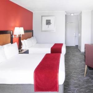 Double Room with Two Double Beds - Non-Smoking