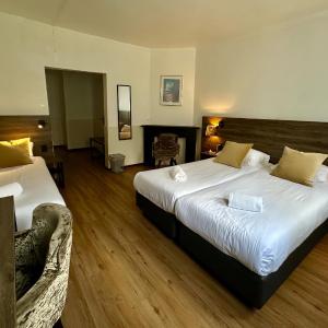 Triple Room with Private Bathroom