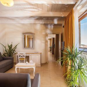 Suite with Sea View