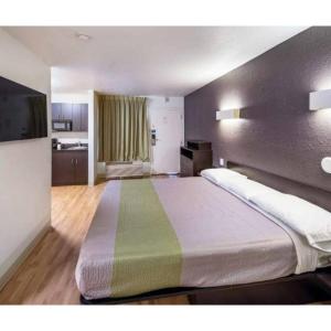 King Room - Non-Smoking