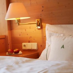Landhauszimmer mit Südbalkon