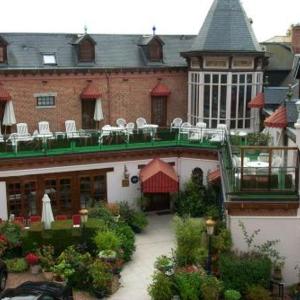 hotelImage