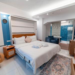 King Room with Spa Bath