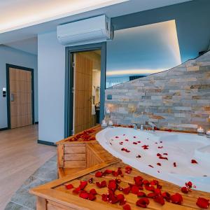 King Suite with Sea View