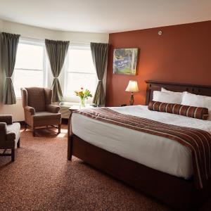 King Room with Balcony