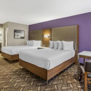 Deluxe Queen Room with Two Queen Beds