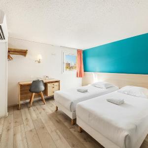 Standard Twin Room - Non-Smoking