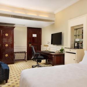 Premium King Room