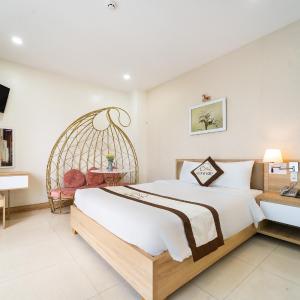 King Room with Balcony