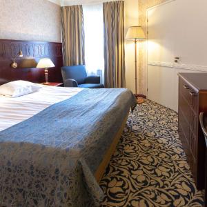 Superior Queen Room - Castle Building