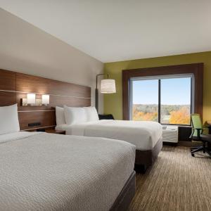 Standard Room with Two Queen Beds