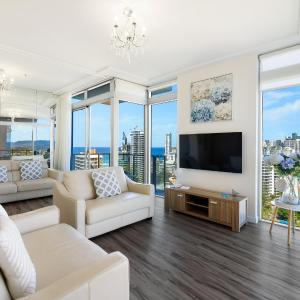 One-Bedroom Apartment with Partial Ocean View