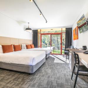 Twin Room with Lake View