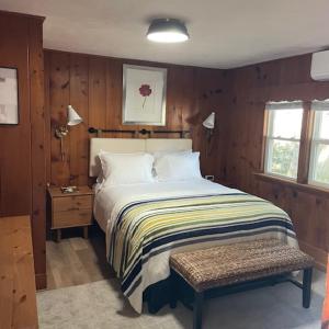 Queen Suite