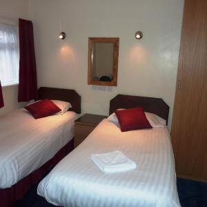 Classic Twin Room