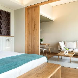 Junior Suite with Garden View