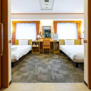 Accessible Twin Room - Non-Smoking
