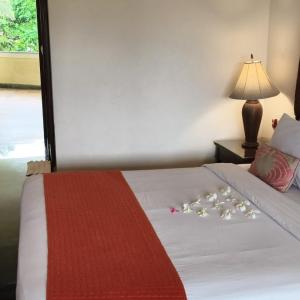 Deluxe Double Room with Side Sea View - 10% Off  on Spa & Laundry service