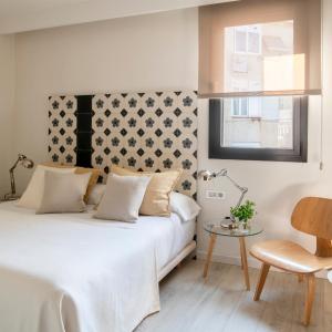 Two-Bedroom Apartment with Two Bathrooms