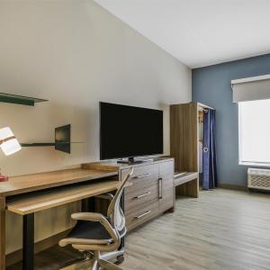 King Studio Suite - Mobility Accessible