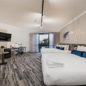 Family Studio with Spa Bath