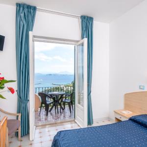 Superior Double or Twin Room with Sea View