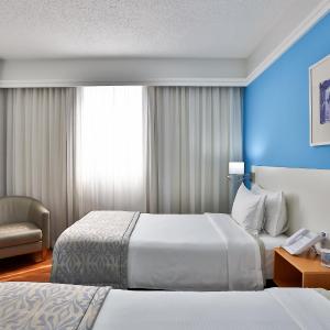 Quarto Premium com 2 camas solteiro - Acessível para hospedes com mobilidade reduzida