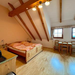 Triple Room with Private Bathroom
