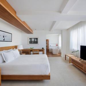 Suite with City View